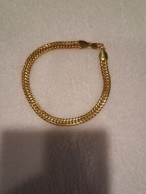A. Gold-plated Women's Braided Chain Bracelet